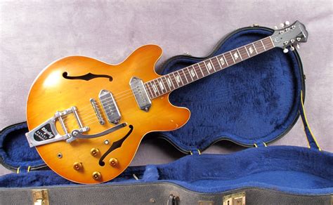 Epiphone casino natural vs sunburst