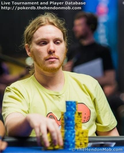 Tom hall de poker online